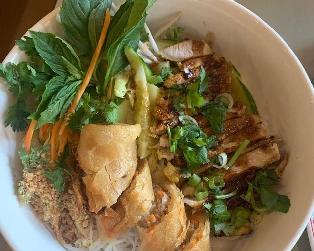 V1. Vermicelli Bowl and Sliced Eggroll.