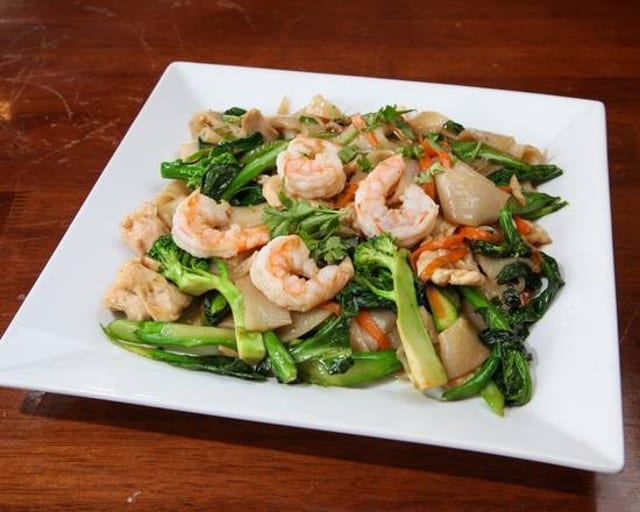 DN2. Drunken Noodles.