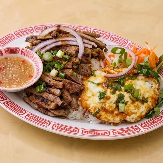 Grilled Sliced Lemongrass Beef Rice Plate.
