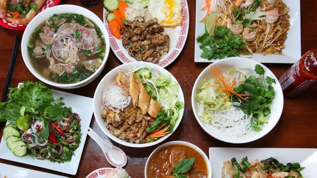 B1. Sunny Special Combination Pho Bowl.
