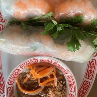 A1. Pork and Shrimp Spring Rolls (2 Pcs)