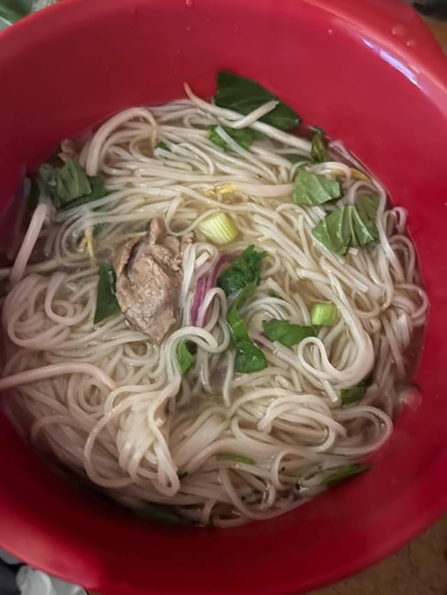 B2. Rare Steak Pho Bowl.